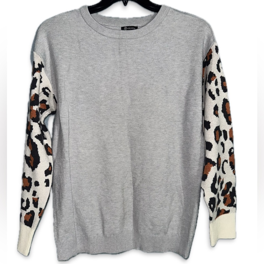 Versona Gray Knit Crew Neck Sweater with Leopard print sleeves.